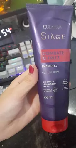 Imagem de teste Siage Combate o Frizz