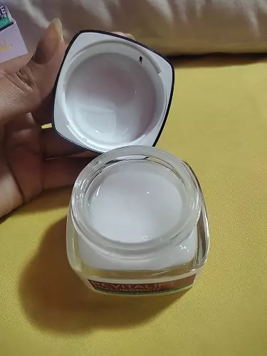 Foto de teste L'Oréal Revitalift Hialurônico