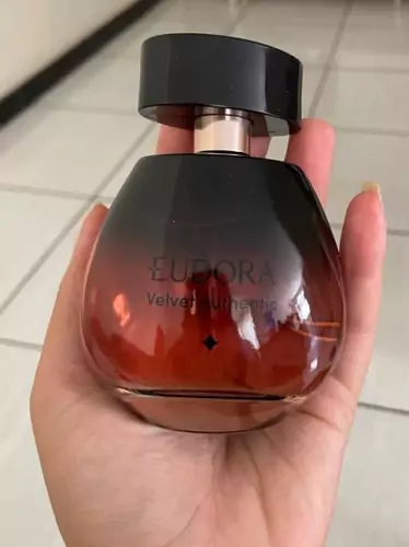 Foto de teste Eudora Velvet